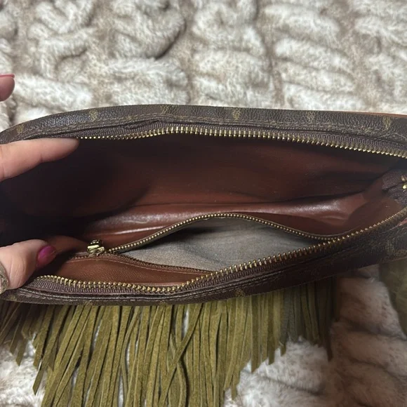 Vintage Boho Bags genuine Louis Vuitton fringe crossbody - Picture 4 of 4